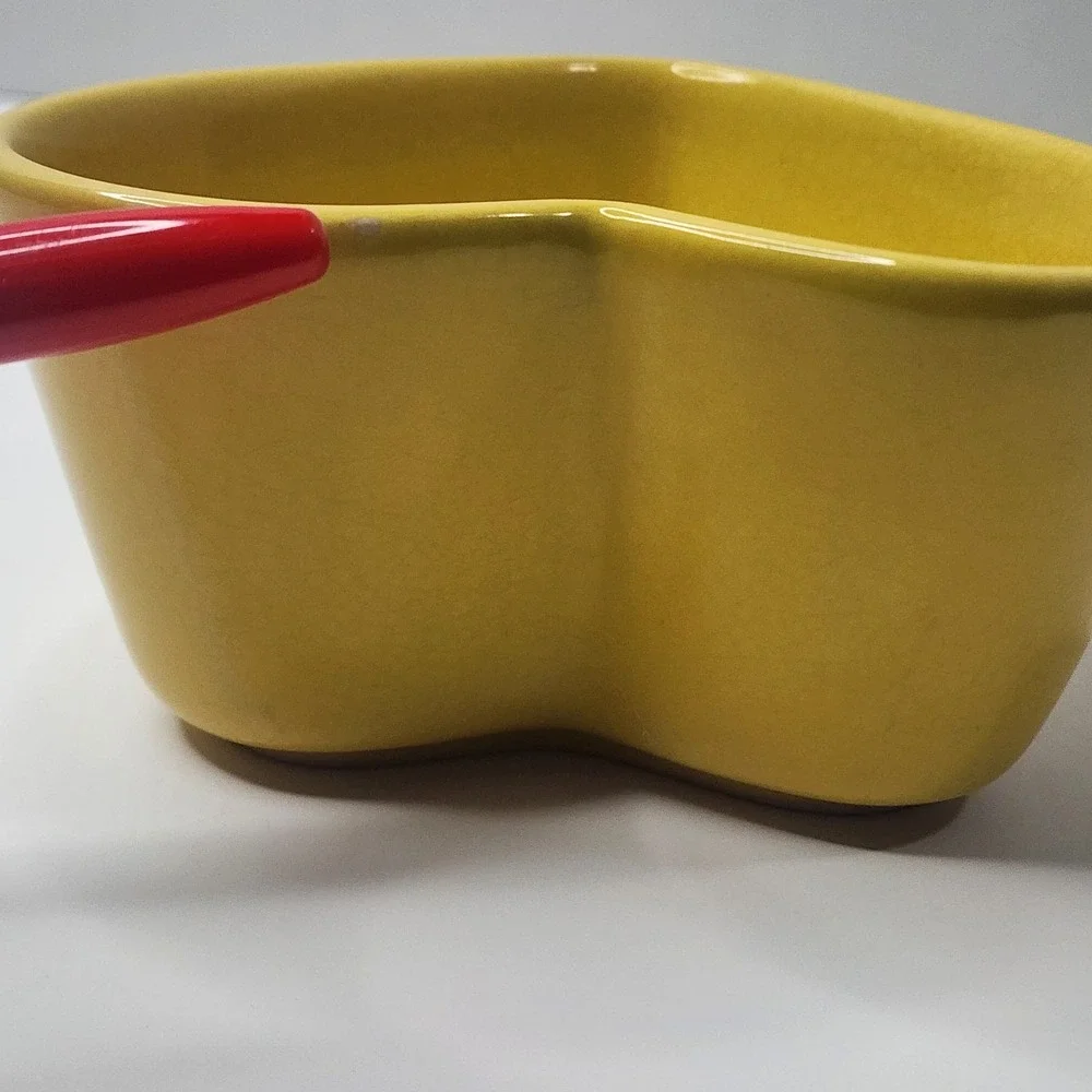 Cheerios Yellow Heart Shaped Ceramic Cereal Bowl 2003 General Mills